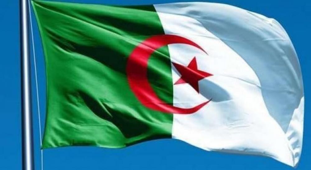 أول أيام عيد الفطر في الجزائر 2022  ومواقيت صلاة العيد