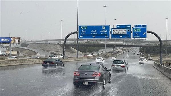 بيان عاجل.. أمطار رعدية وسيول في السعودية طوال 48 ساعة بهذه المناطق