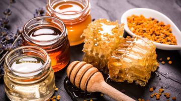 ريف: 4 منتجات يشملها نشاط النحل والعسل