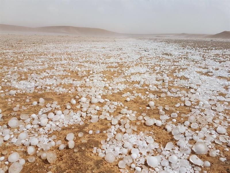 ما هي علاقة ارتفاع درجات الحرارة بحجم حبات البرد؟.. جامعة الطقس والمناخ توضح