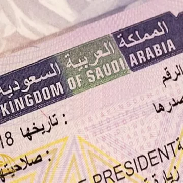 الخارجية السعودية: منصة تأشيرة تسمح باستخراج جميع أنواع التأشيرات