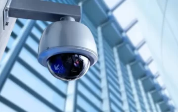 الداخلية تحذر من عقوبة عدم تركيب كاميرات المراقبة الأمنية