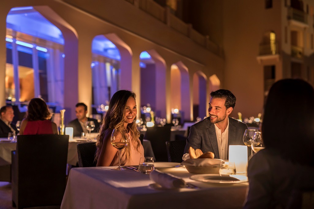 Al Husn - guests having dinner at Sultana terrace A.jpg