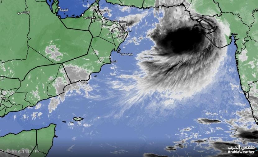 إغلاق المدارس في باكستان بسبب العاصفة المدارية في بحر العرب.. عاجل