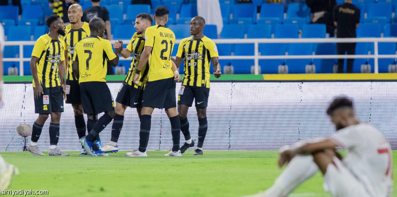 افتتاح الدوري.. الاتحاد يكتب الانتصار الـ 12