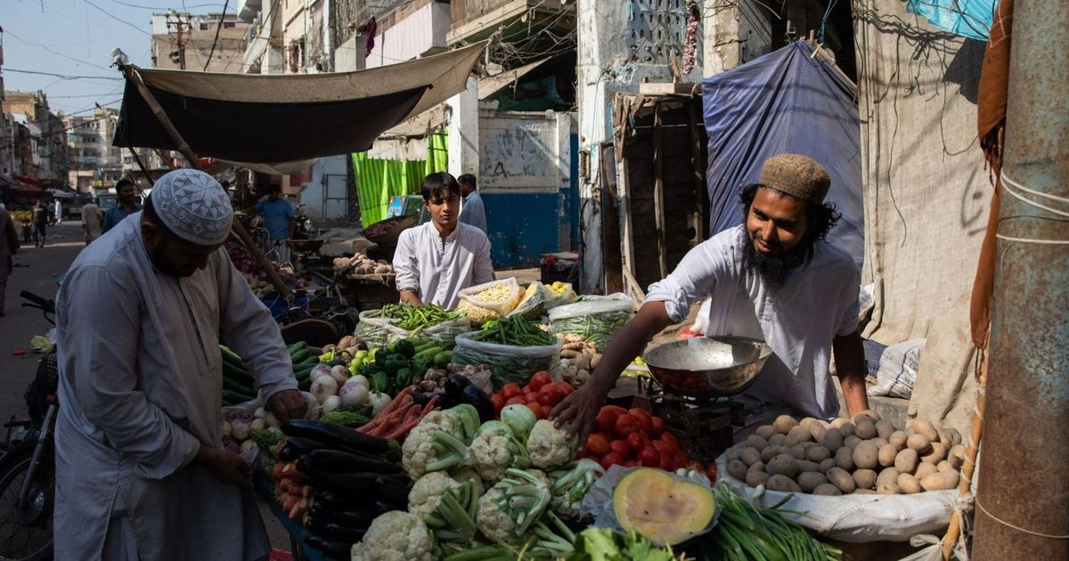 صحيفة: باكستان تتواصل مع بنوك شرق أوسطية لاقتراض 4 مليارات دولار