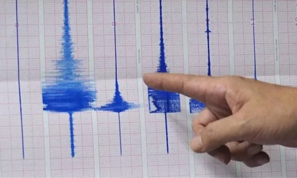 عالم زلازل تركي يحذر من زلزال محتمل بقوة 6.8 ويدعو السلطات والسكان إلى توخي الحذر