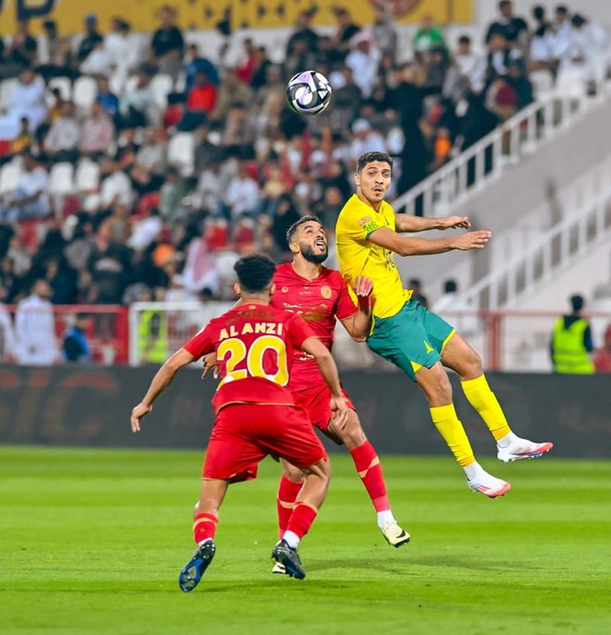 على حساب ضمك.. الخليج يحقق أول 3 نقاط في دوري «روشن»