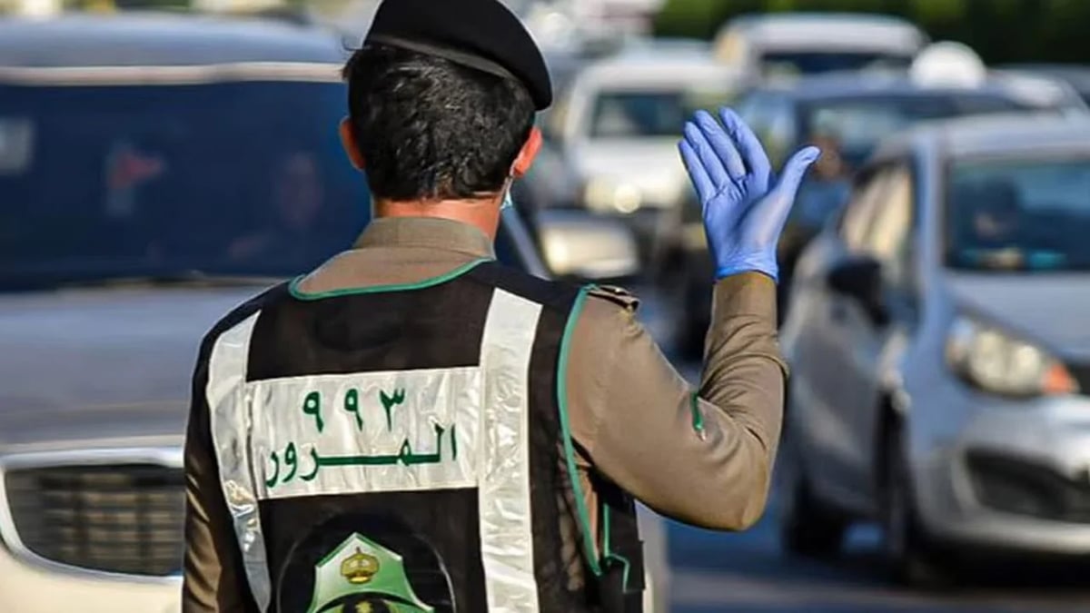 مخالفة بغرامة مالية.. “المرور” تحذر من رفع الأصوات بالقرب من المباني التعليمية