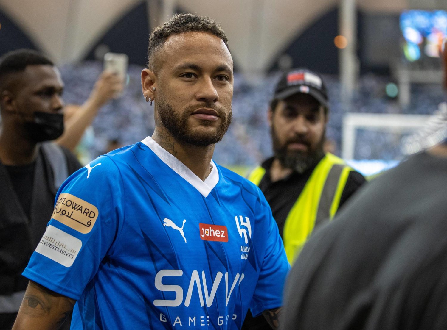 الهلال يقيد نيمار آسيويا