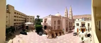 كنيسة الفرنسيسكان بدير درنكة 