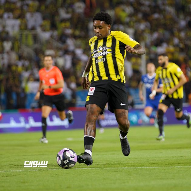 الإتحاد يُعلن سبب اختيار بيرجوين على لاعب بورتو