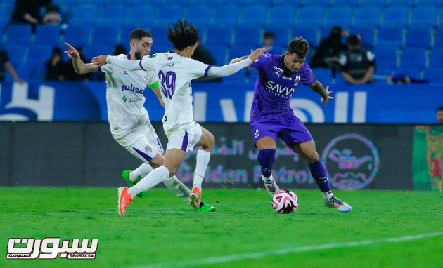 الهلال يحقق فوزاً صعباً على البكيرية بهدف دون رد