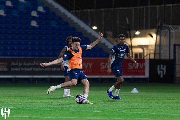 الهلال يفتح صفحة الاعداد للكلاسيكو امام الاتحاد