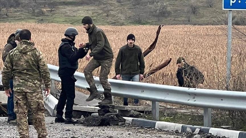 روسيا وأوكرانيا تتبادلان أسرى حرب.. إطلاق سراح 103 من كل جانب