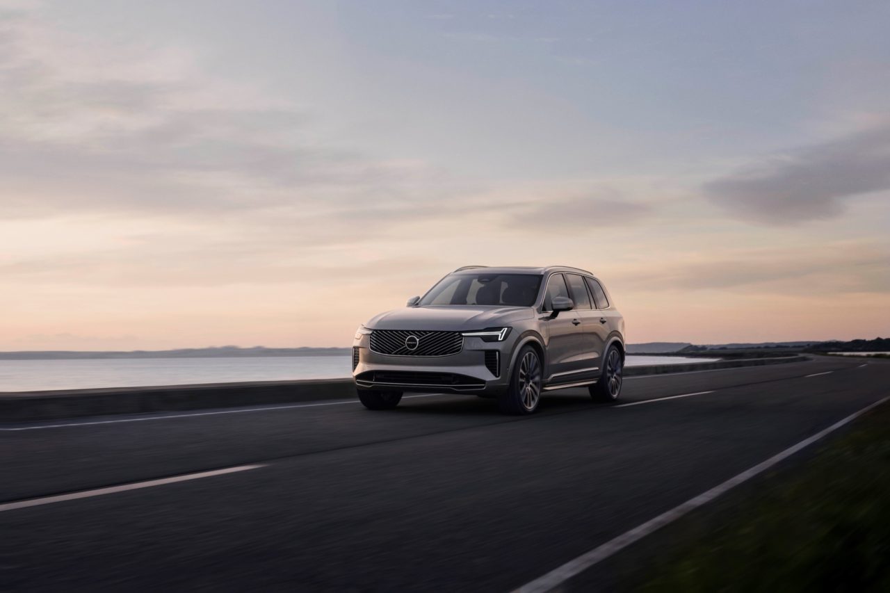 “فولفو” تطلق سياراتها XC90 الجديدة بـ80 ألف يورو