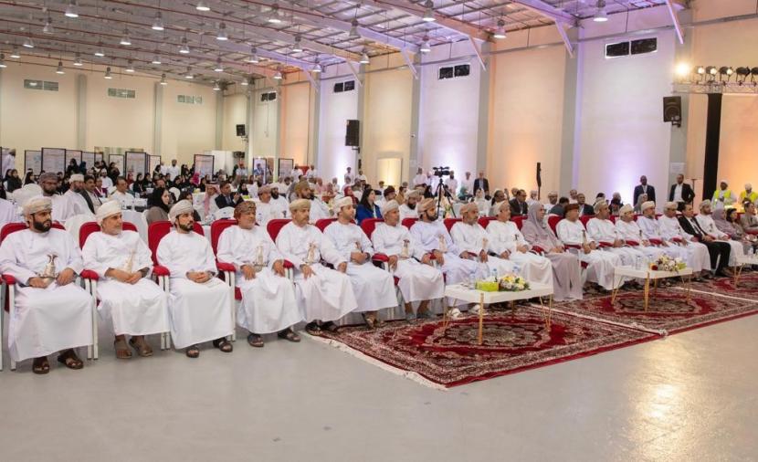 استعراض التجارب الناجحة ضمن “مؤتمر ريادة الأعمال في الشرق الأوسط وشمال أفريقيا” بجامعة نزوى