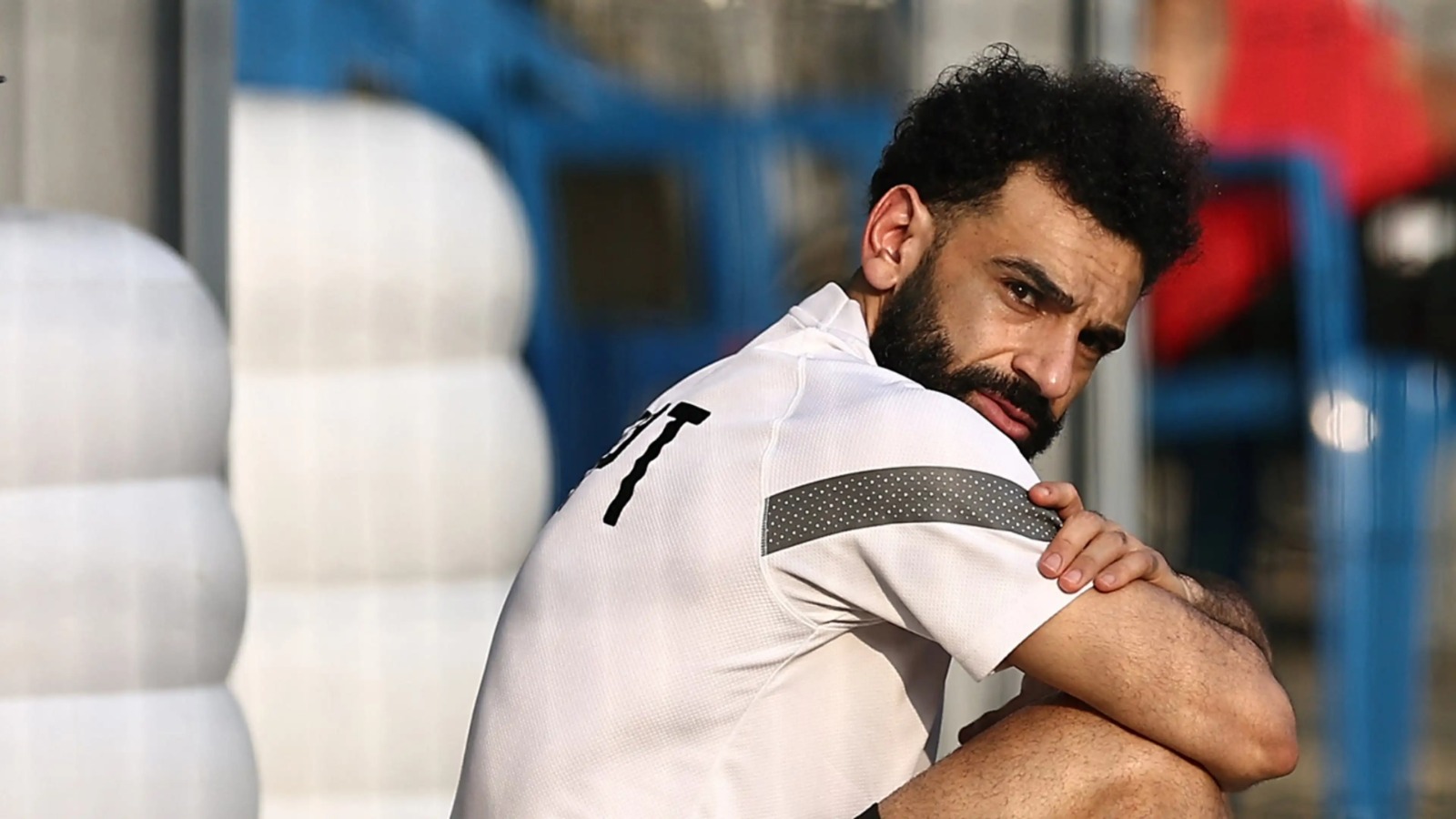 الهلال ينافس برشلونة على ضم محمد صلاح