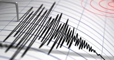 زلزال بقوة 5.5 درجة على مقياس ريختر يضرب شبه جزيرة كامتشاتكا الروسية