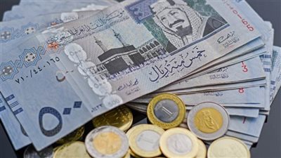 سعر الريال السعودي اليوم.. تزايد الطلب مع اقتراب عمرة المولد النبوي