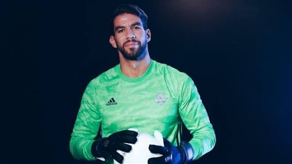 شريف إكرامي ينفي توليه منصبا إداريا في بيراميدز عقب اعتزاله