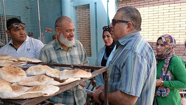 تحرير4 محاضر إنتاج خبز ناقص الوزن ونظافة وعدم حمل شهادة صحية بالإسماعيلية