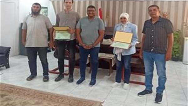 تكريم أوائل الثانوية العامة على مستوى الجمهورية بمحافظة البحر الأحمر
