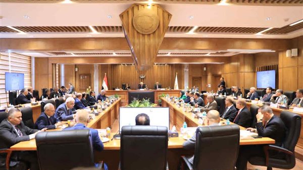 المجلس الأعلى للجامعات يعتمد قواعد وضوابط الترقيات لأعضاء هيئة التدريس