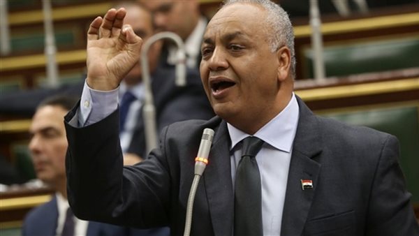 يتهمنا بمعاداة ماسبيرو مثل العداء للسامية