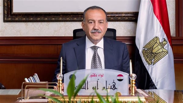 محافظ أسيوط يهنئ رئيس الجمهورية والشعب المصري بذكرى المولد النبوي الشريف