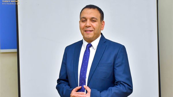 «تربوي» يطالب بتأجيل الاختيار بين البكالوريا والثانوية العامة للصف الثاني.. اعرف الأسباب