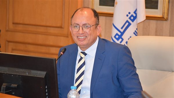 رئيس جامعة حلوان يستعرض إنجازات غير مسبوقة منذ أكتوبر 2022 حتى الآن