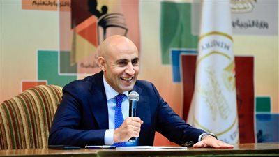 وزير التعليم يصدر قرارا وزاريا بشأن تطبيق نظام الدراسة والتقييم لطلاب المرحلة الثانوية