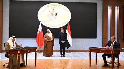 رئيس الوزراء وولي عهد البحرين يشهدان توقيع 8 وثائق بمجالات تخدم تعزيز أوجه التعاون الثنائي بين الجانبين