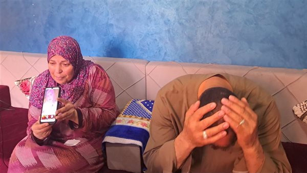 خرجت ولم تعد.. بلاغ باختفاء أم وبناتها منذ 11 يوما في البحيرة