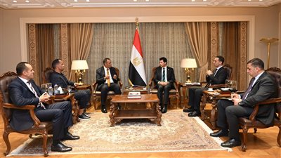وزير الرياضة يبحث استعدادات إطلاق دوري مدارس مصر بالتعاون مع شركة استادات