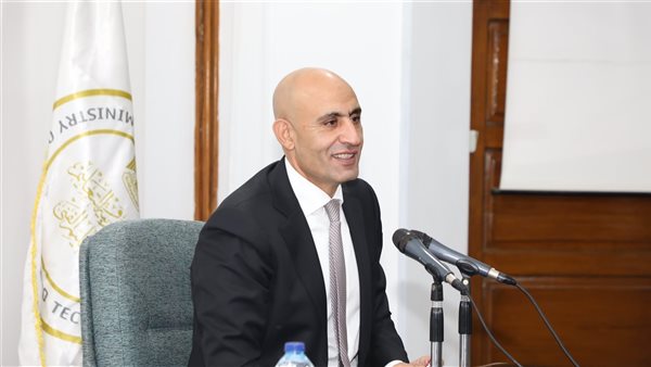 عاجل| تطبق لأول مرة.. تفاصيل تدريس مادة البرمجة والذكاء الاصطناعي لطلاب الأول الثانوي