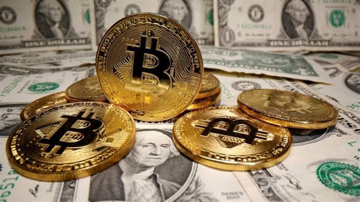 ارتفاع سعر «بيتكوين» اليوم الجمعة.. كم سجلت العملة الرقمية؟