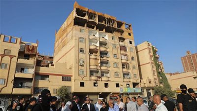 إزالة ٣ مخالفات بناء أدوار بدون ترخيص بمدينة الأمل بحي شرق مدينة نصر..وإحالة المخالفين للنيابة العسكرية