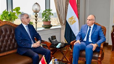 وزير الري يلتقي وزير الأشغال البحريني لمناقشة سُبل تعزيز التعاون بين مصر والبحرين بمجال الموارد المائية