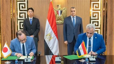 وزير الدولة للإنتاج الحربى يشهد مراسم توقيع مذكرة تفاهم مع شركة ميزوها اليابانية لتصنيع محطات توليد المياه من الهواء