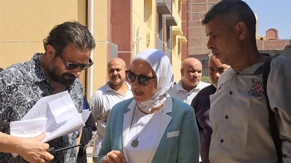 توجيه هام من “تعليم القاهرة” بشأن حوائط المدارس وأبوابها