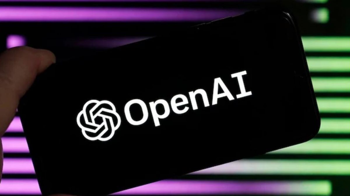OpenAI تستقطب موظفي آبل استعداد لإطلاق أول أجهزة ذكاء اصطناعي