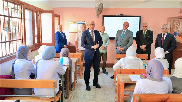 التدريس أم المهن والمعلم مسئول عن وضع الطلاب على مسارات المستقبل