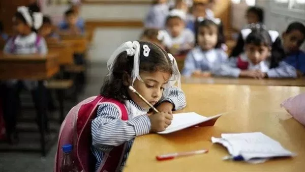 أولياء أمور مصر: صراع  “التختة الأولى” يتكرر سنويًا