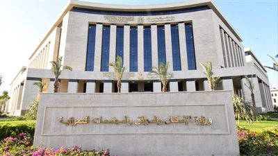 نائب وزير الإسكان يُتابع تنفيذ مشروعات مياه الشرب والصرف الصحي ضمن “حياة كريمة” بالمنيا