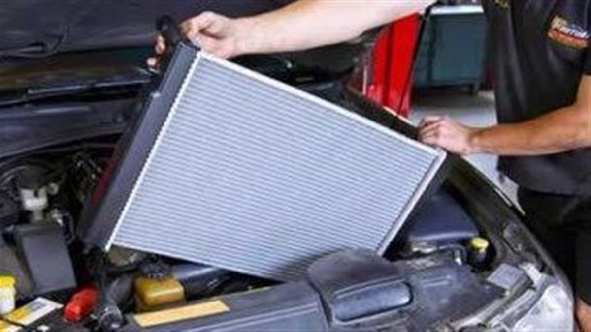 انتبه.. علامة هامة تكشف عن تعطل الردياتير في السيارة