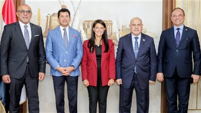 النيابة الإدارية تبحث مع وزيرة التخطيط ووزير الرياضة تعزيز التعاون وتوسيع تطبيق التصويت الإلكتروني