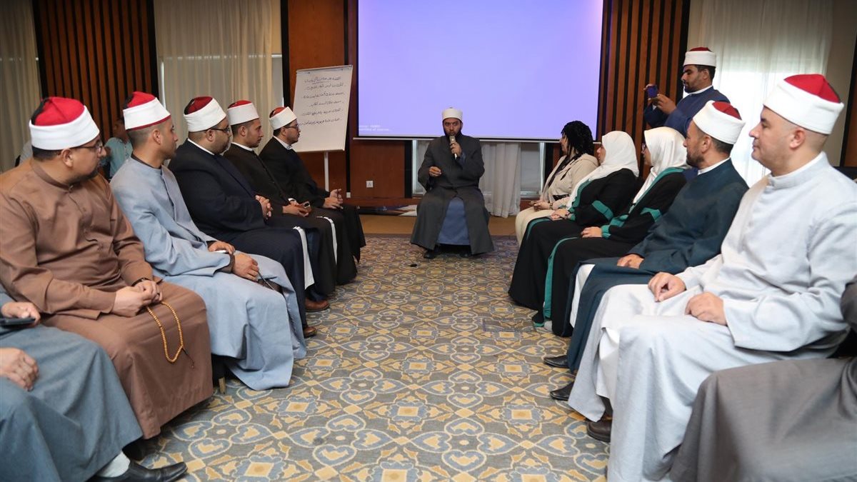 «القومي للمرأة» يختتم دورة إعداد القيادات الدينية لمواجهة ختان الإناث والصحة الإنجابية