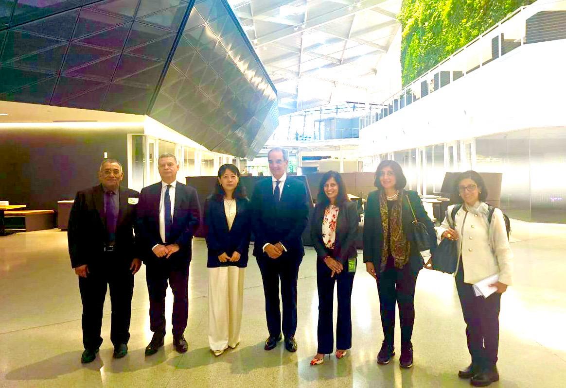 الدكتور عمرو طلعت وزير الاتصالات وتكنولوجيا المعلومات 